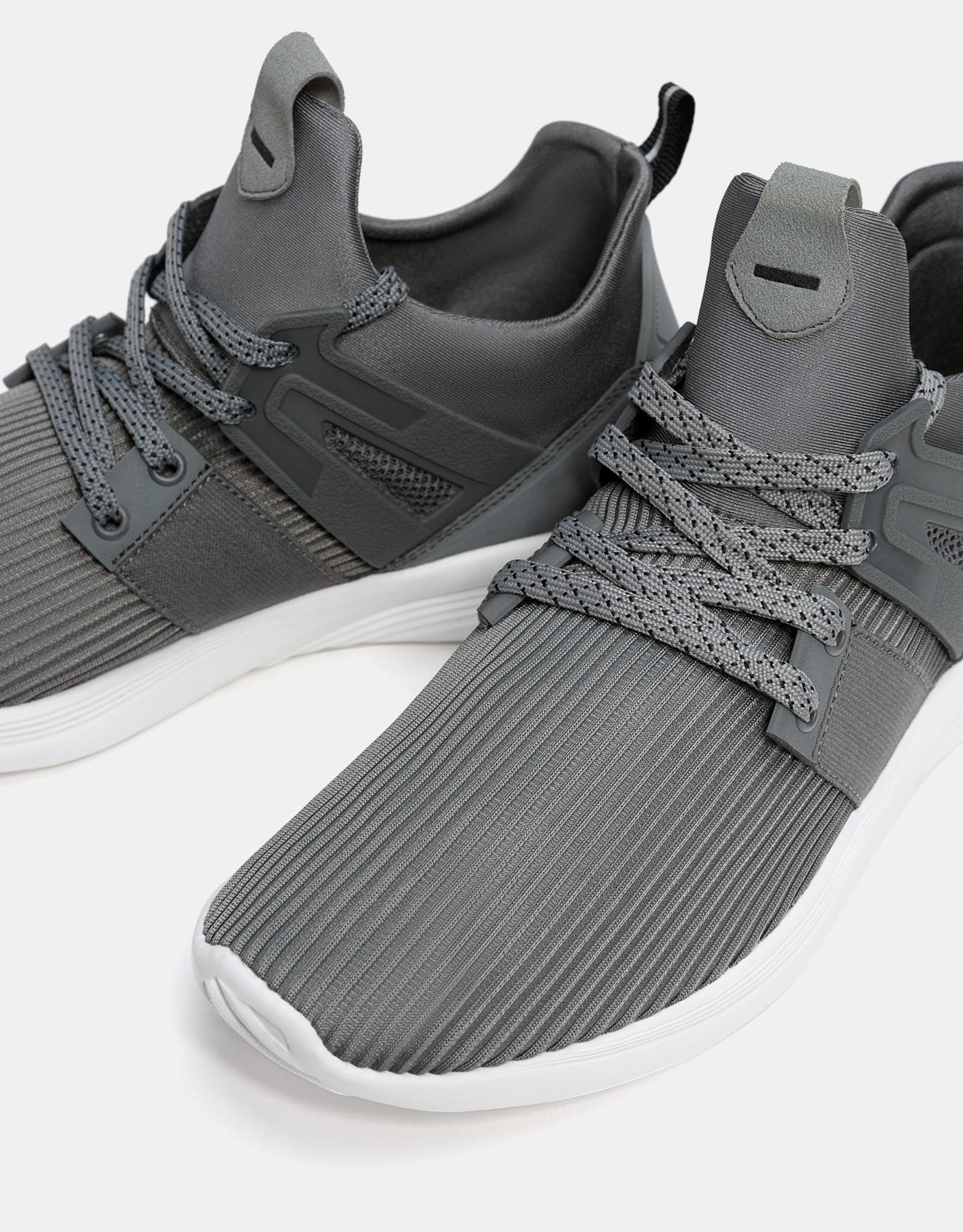 Technical Pieces Sneakers